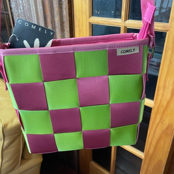 COMELY’S Pink and Green Checkered CrossBag, NEW! - Picture 1 of 4